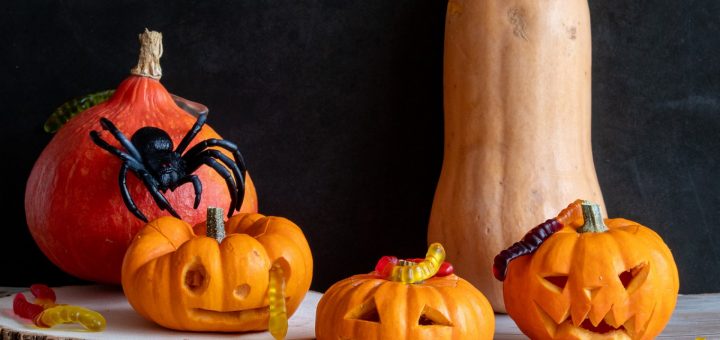 Halloween : Pourquoi faire des jeux de chasses aux bonbons ?