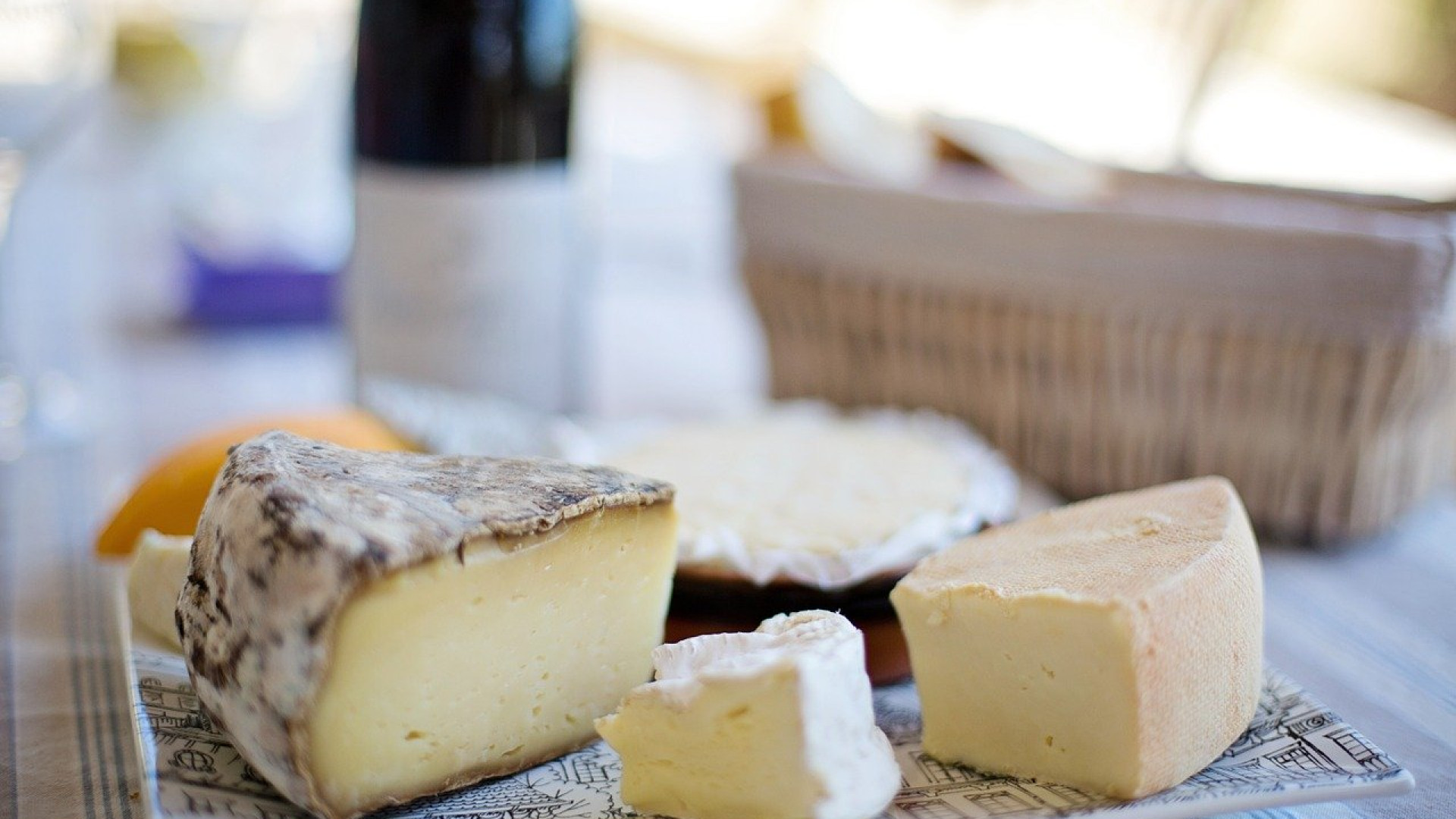 Découvrez le plaisir d'une box de fromages pour régaler vos papilles